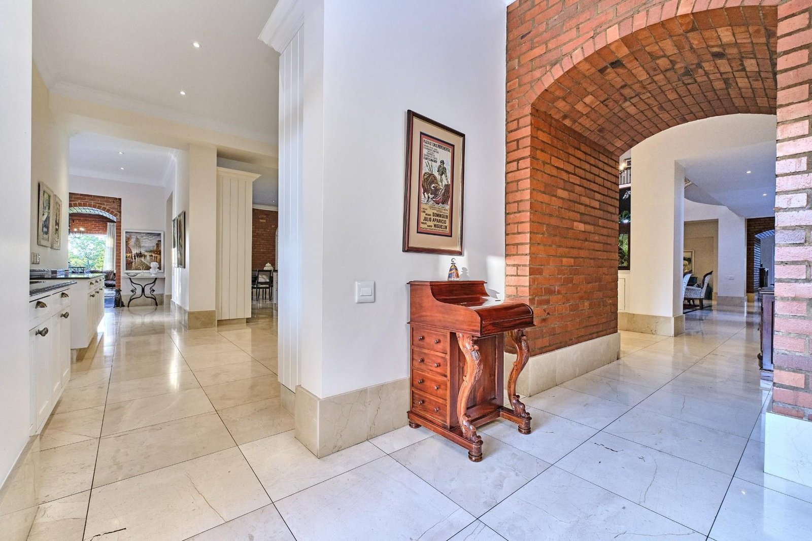 House in Waterfall Equestrian Estate, Gauteng, South Africa 1 - 16372129