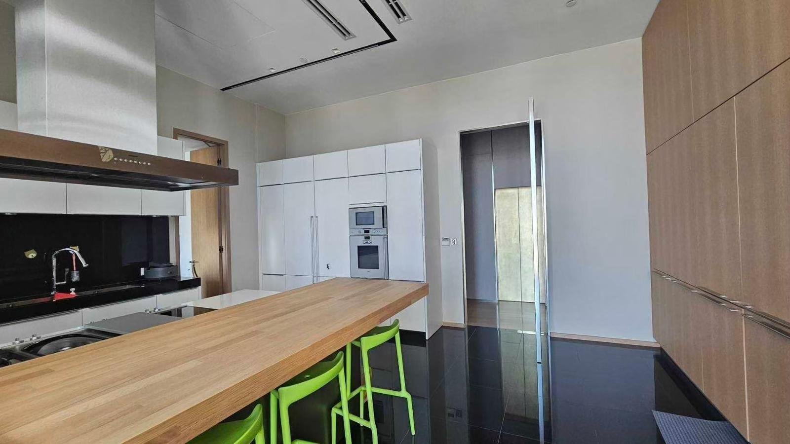 Sky Villa Penthouse – Bangkok’s Ultimate Private Pool Retreat Penthouse in Bangkok, Krung Thep Maha Nakhon, Thailand 1 - 15242928