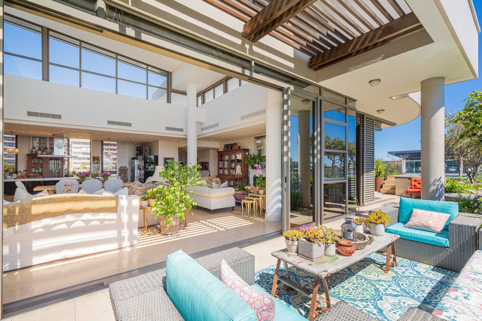 Epitome Of Sophisticated Urban Living Penthouse in Cape Town, Western Cape, South Africa 1 - 14871315