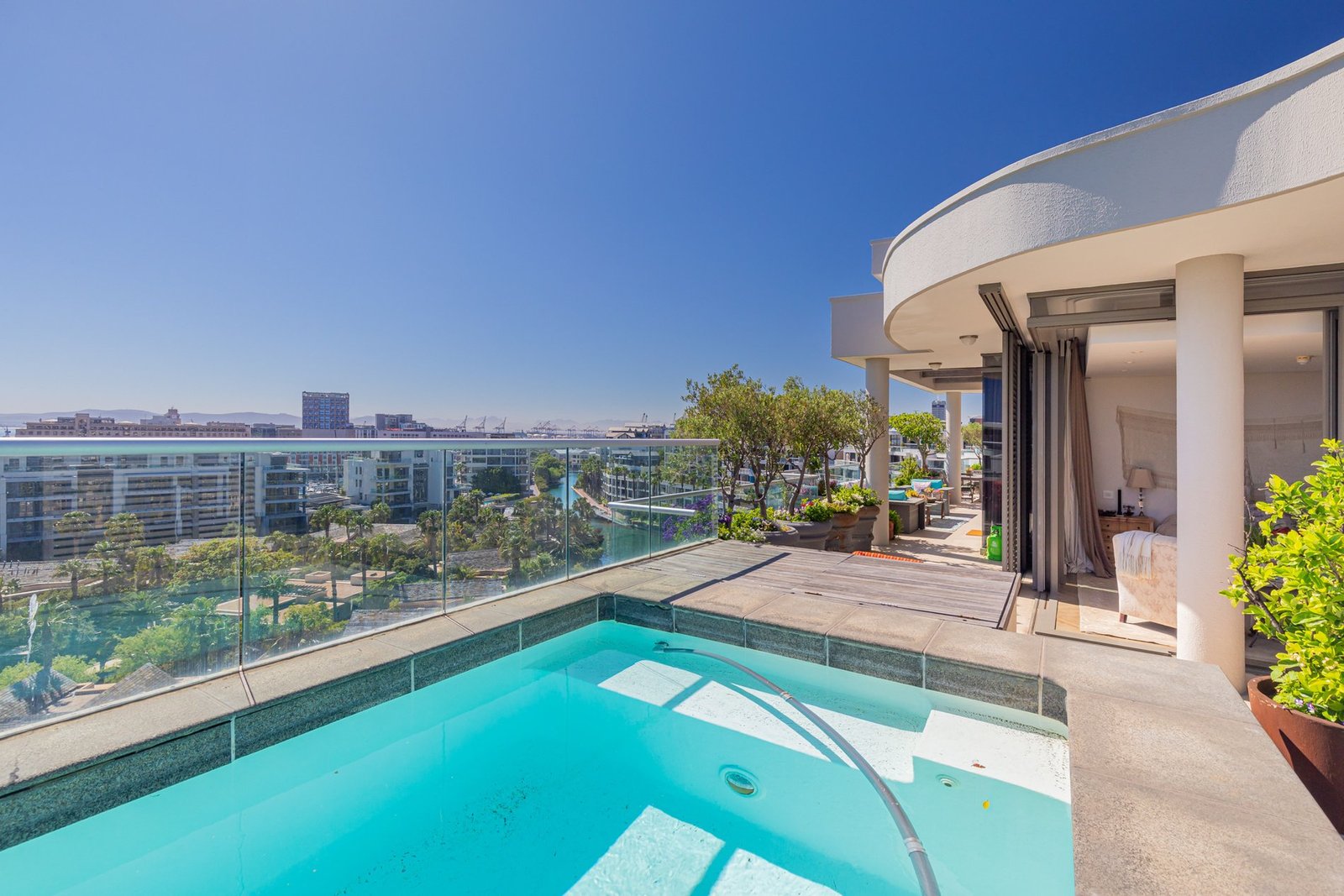 Epitome Of Sophisticated Urban Living Penthouse in Cape Town, Western Cape, South Africa 1 - 14871315