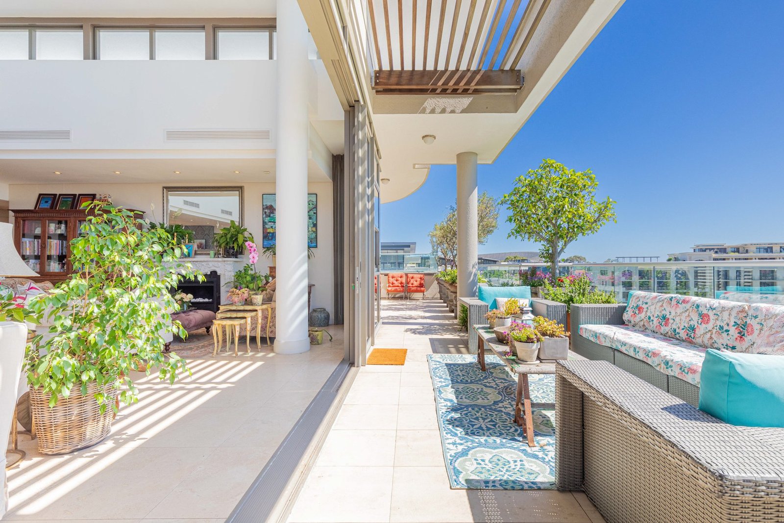 Epitome Of Sophisticated Urban Living Penthouse in Cape Town, Western Cape, South Africa 1 - 14871315