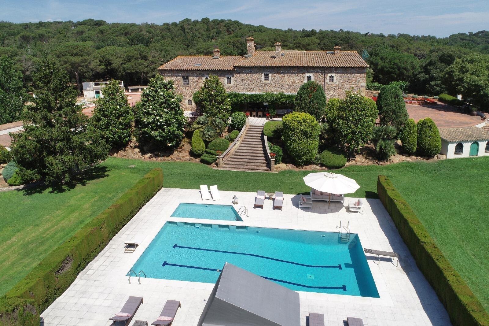 Beautiful High Standard Country House For Sale Near The Costa Brava Located In Tordera. Townhouse in Tordera, Catalonia, Spain 1 - 16110814