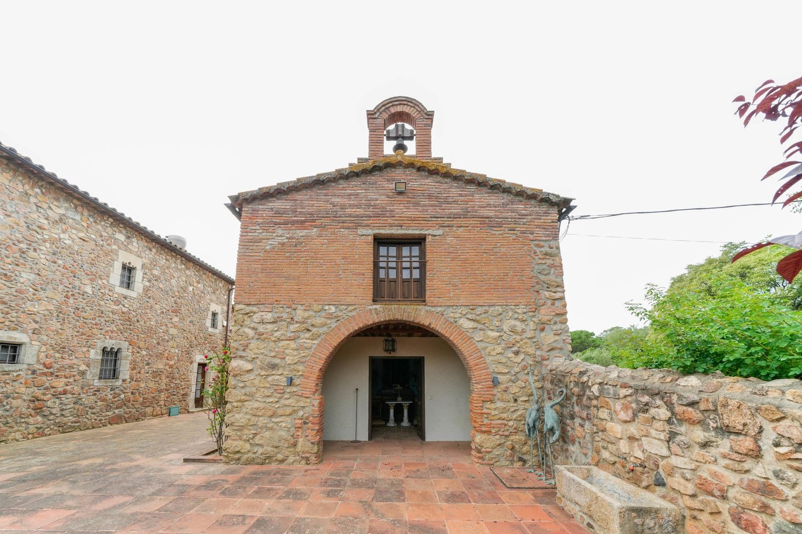 Beautiful High Standard Country House For Sale Near The Costa Brava Located In Tordera. Townhouse in Tordera, Catalonia, Spain 1 - 16110814