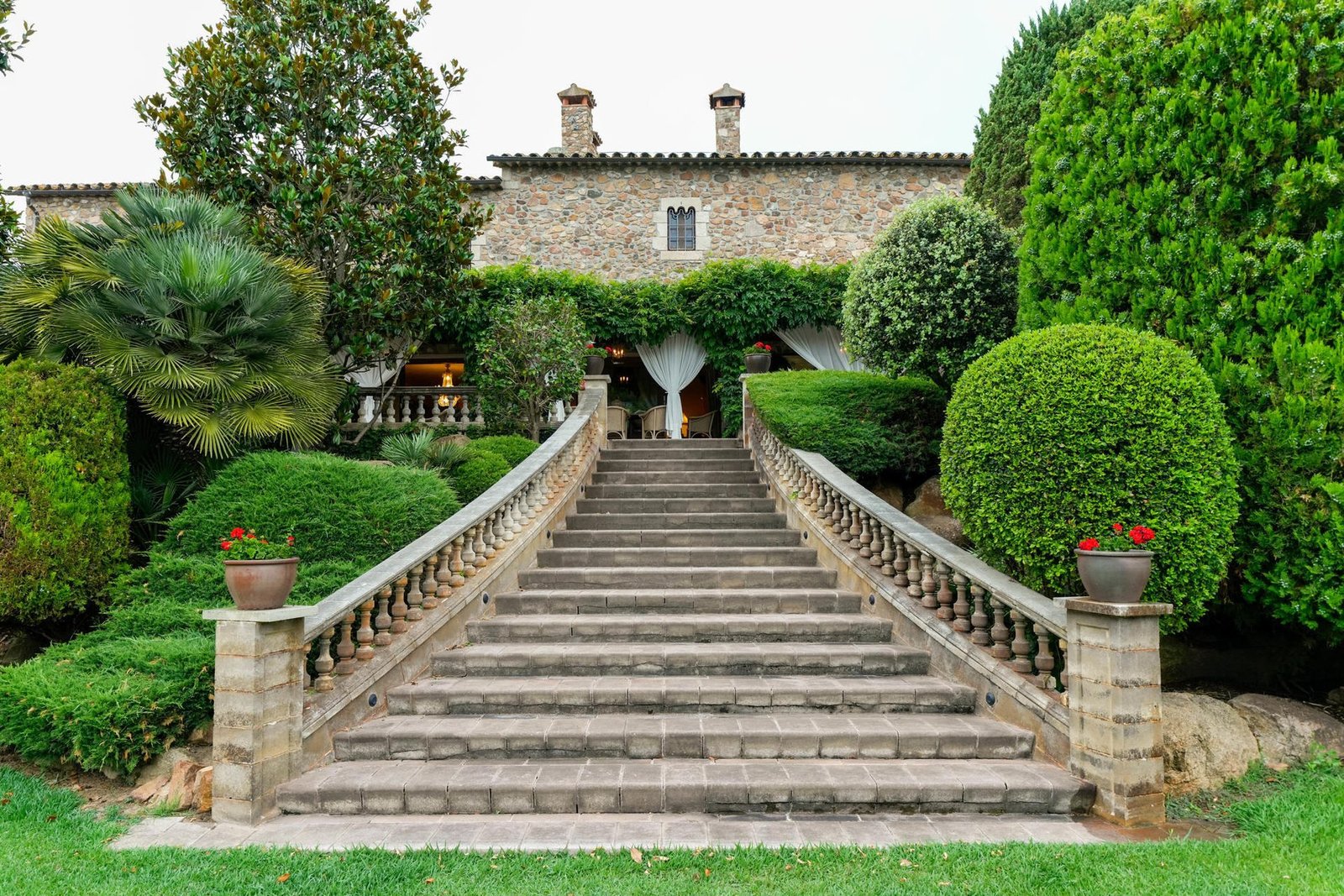 Beautiful High Standard Country House For Sale Near The Costa Brava Located In Tordera. Townhouse in Tordera, Catalonia, Spain 1 - 16110814