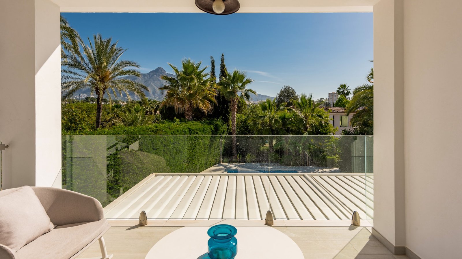 Villa Calle Giralda Day-6 (Personalizado)