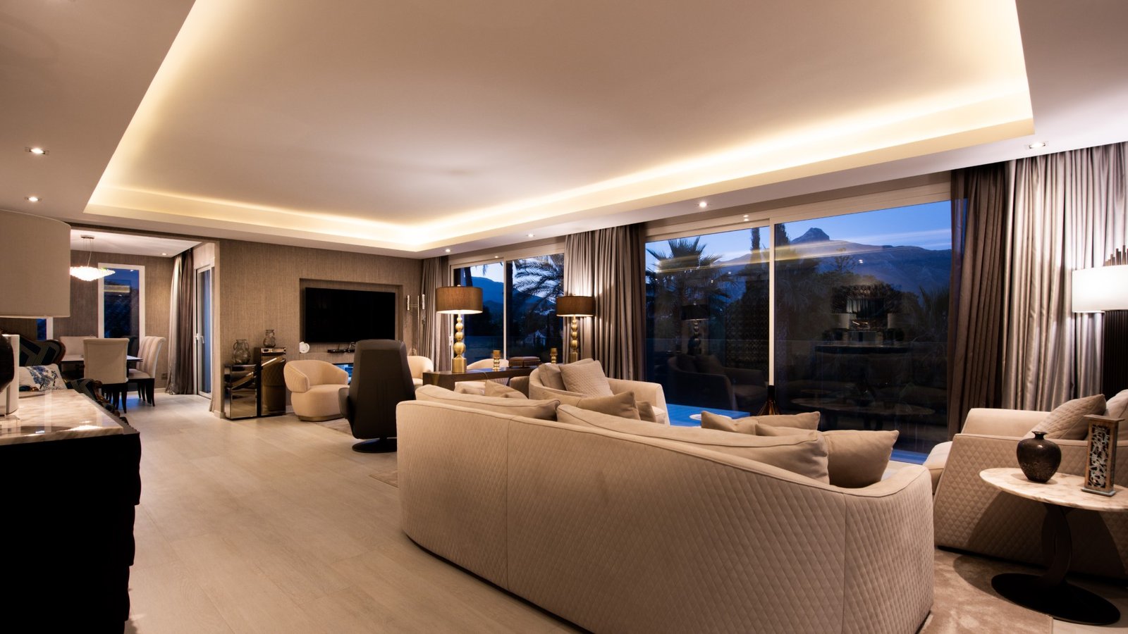 Villa Calle Giralda Night-2 (Personalizado)
