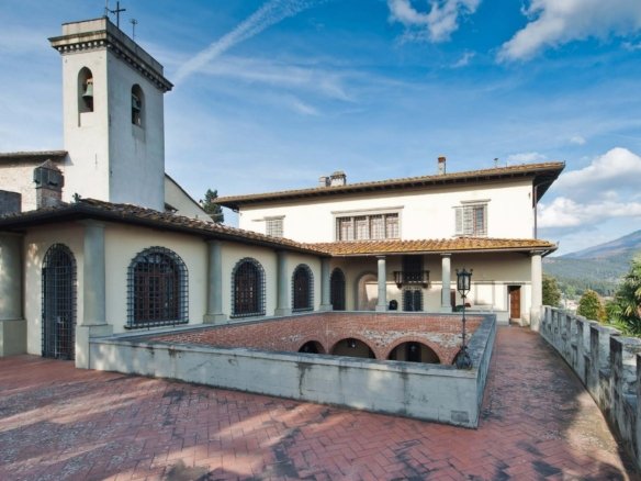 Villa in Calenzano, Tuscany, Italy 1 - 15583356
