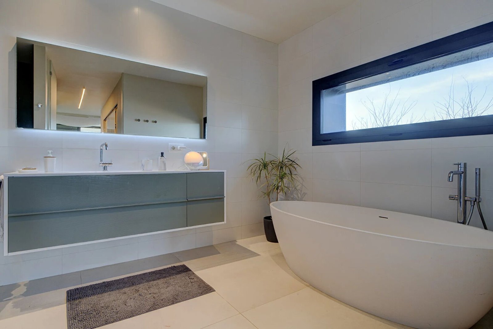 San Sebastián: A 25 Minutes From The Center Architect Designed Villa With Spectacular Views Villa in Centro, Donostia-San Sebastian, Spain 1 - 16012992