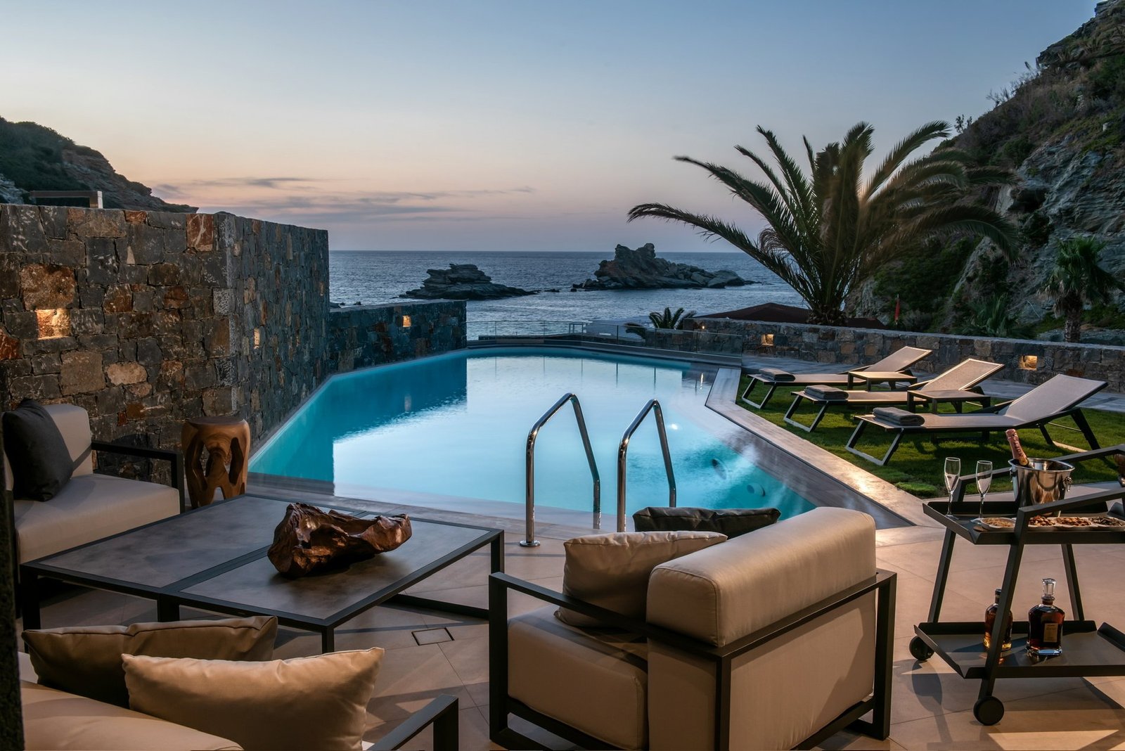 Maelia Beachfront Luxurious Complex Villa in Community of Achlada, Gazi Municipal Unit, Greece 1 - 15331044