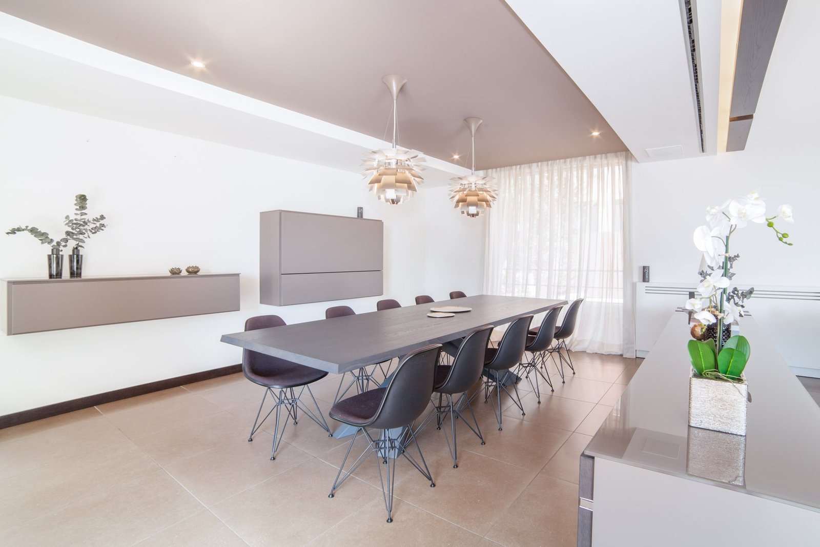 Luxury At Its Finest: Stunning 1000 M² Villa For Sale In Barcelona Villa in Esplugues de Llobregat, Catalonia, Spain 1 - 14179584