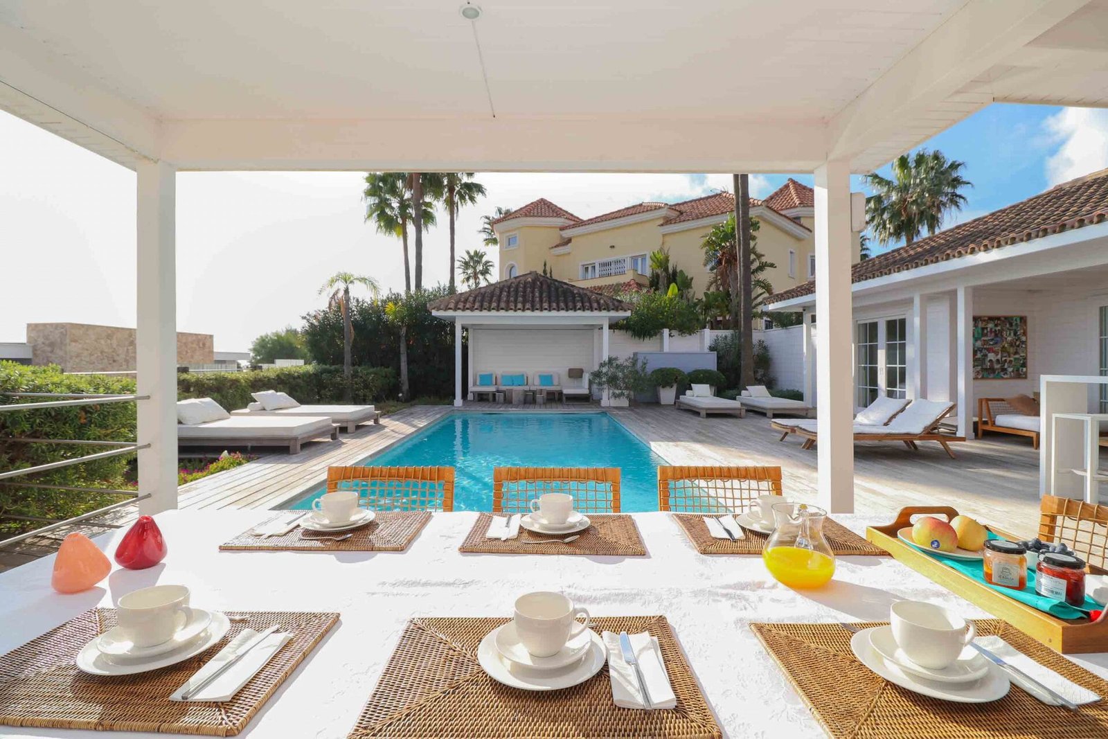 Unique Villa For Sale In La Alquería, Benahavís – Sea And Mountain Views Villa in Estepona, Andalusia, Spain 1 - 16162230