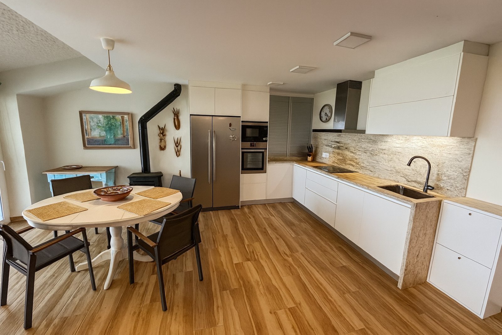 Beachfront Semi Detached Villa In A Privileged Location In Estepona Villa in Estepona, Andalusia, Spain 1 - 16324226