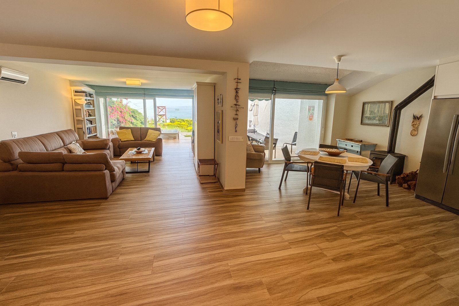 Beachfront Semi Detached Villa In A Privileged Location In Estepona Villa in Estepona, Andalusia, Spain 1 - 16324226