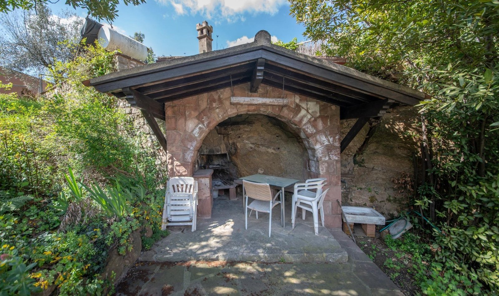 Listed Modernist Castle In Figaró – A Historic Gem With Unique Charm Villa in Figaro-Montmany, Catalonia, Spain 1 - 15901125
