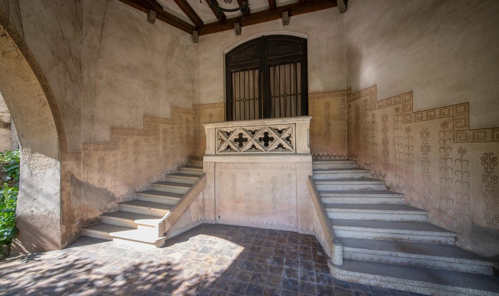 Listed Modernist Castle In Figaró – A Historic Gem With Unique Charm Villa in Figaro-Montmany, Catalonia, Spain 1 - 15901125