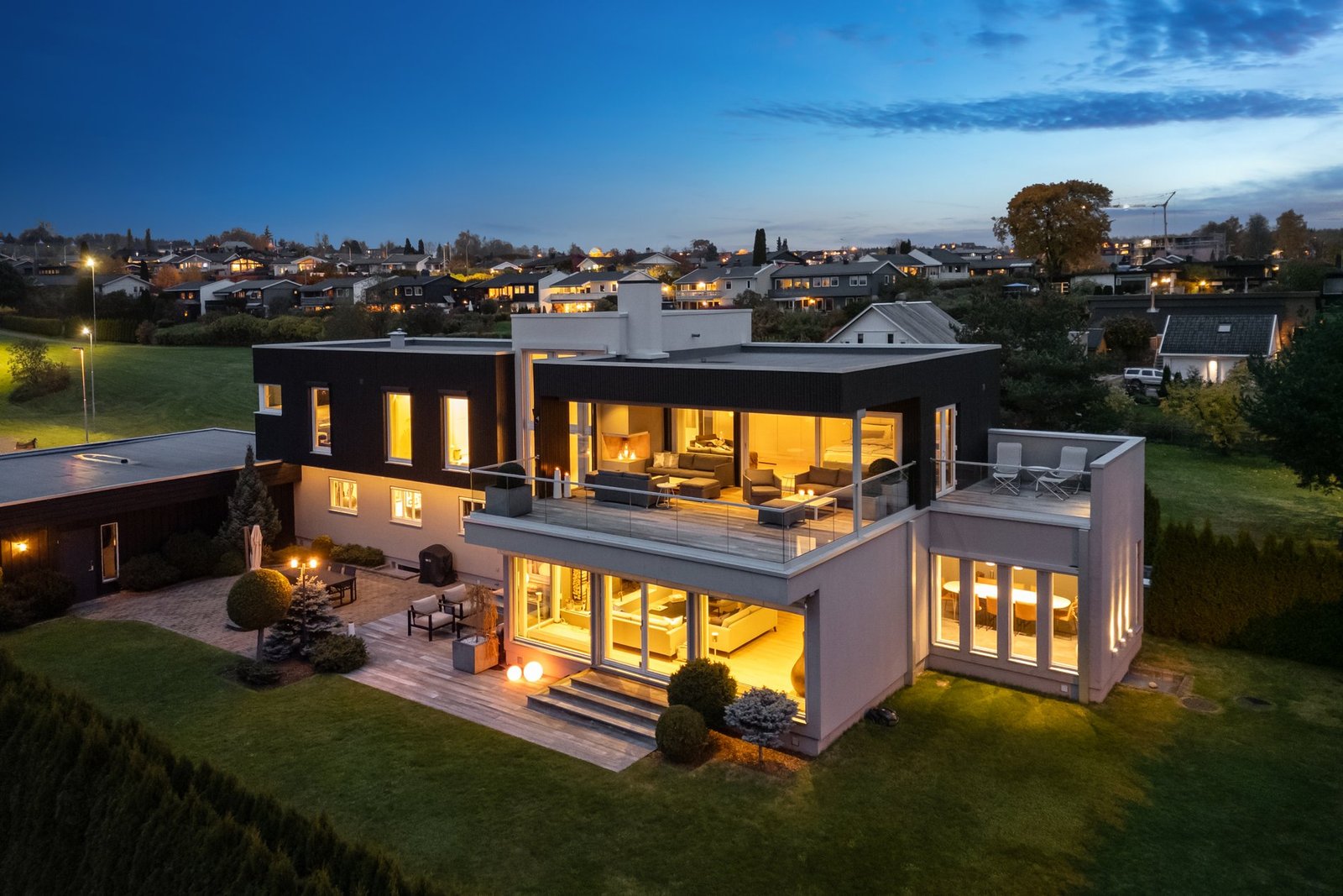 Unique Property With High Standards, Distinctive Solutions, And Attractive Location In Hamar Villa in Hamar, Innlandet, Norway 1 - 15697742