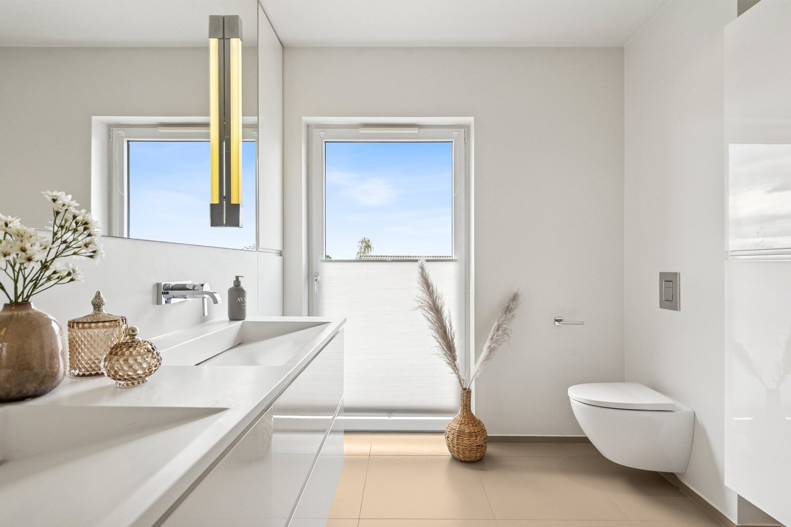 Unique Property With High Standards, Distinctive Solutions, And Attractive Location In Hamar Villa in Hamar, Innlandet, Norway 1 - 15697742