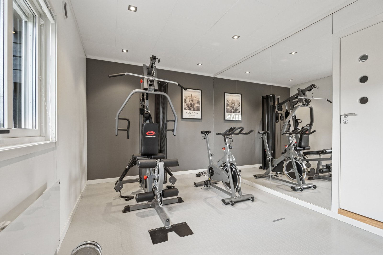 Unique Property With High Standards, Distinctive Solutions, And Attractive Location In Hamar Villa in Hamar, Innlandet, Norway 1 - 15697742