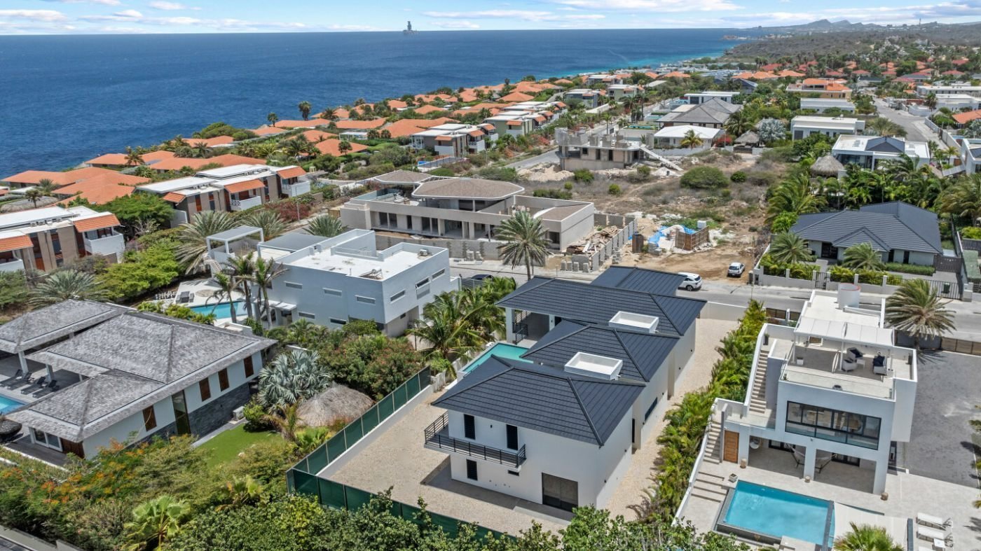 Vista Royal Curacao Brandnew Design Villa On Walking Distance Jan Thiel Beach Villa in Jan Thiel, Curaçao, Curaçao 1 - 14669453