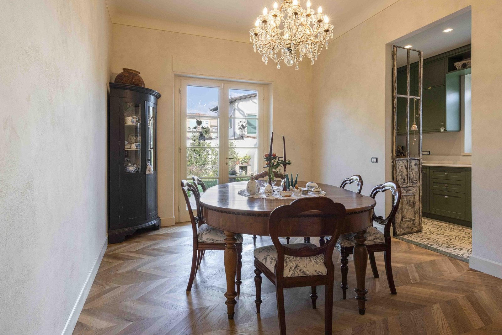 Elegante Casa Ristrutturata Con Dependance E Giardino A Lido Di Camaiore Villa in Lido di Camaiore, Tuscany, Italy 1 - 16391633