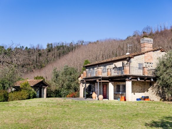 Villa in Montecatini Terme, Tuscany, Italy 1 - 15500855