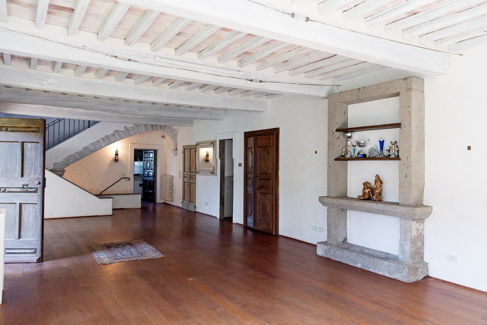 Rustic Traditional Tuscan Villa In Countryside Villa in Montecatini Terme, Tuscany, Italy 1 - 15500855
