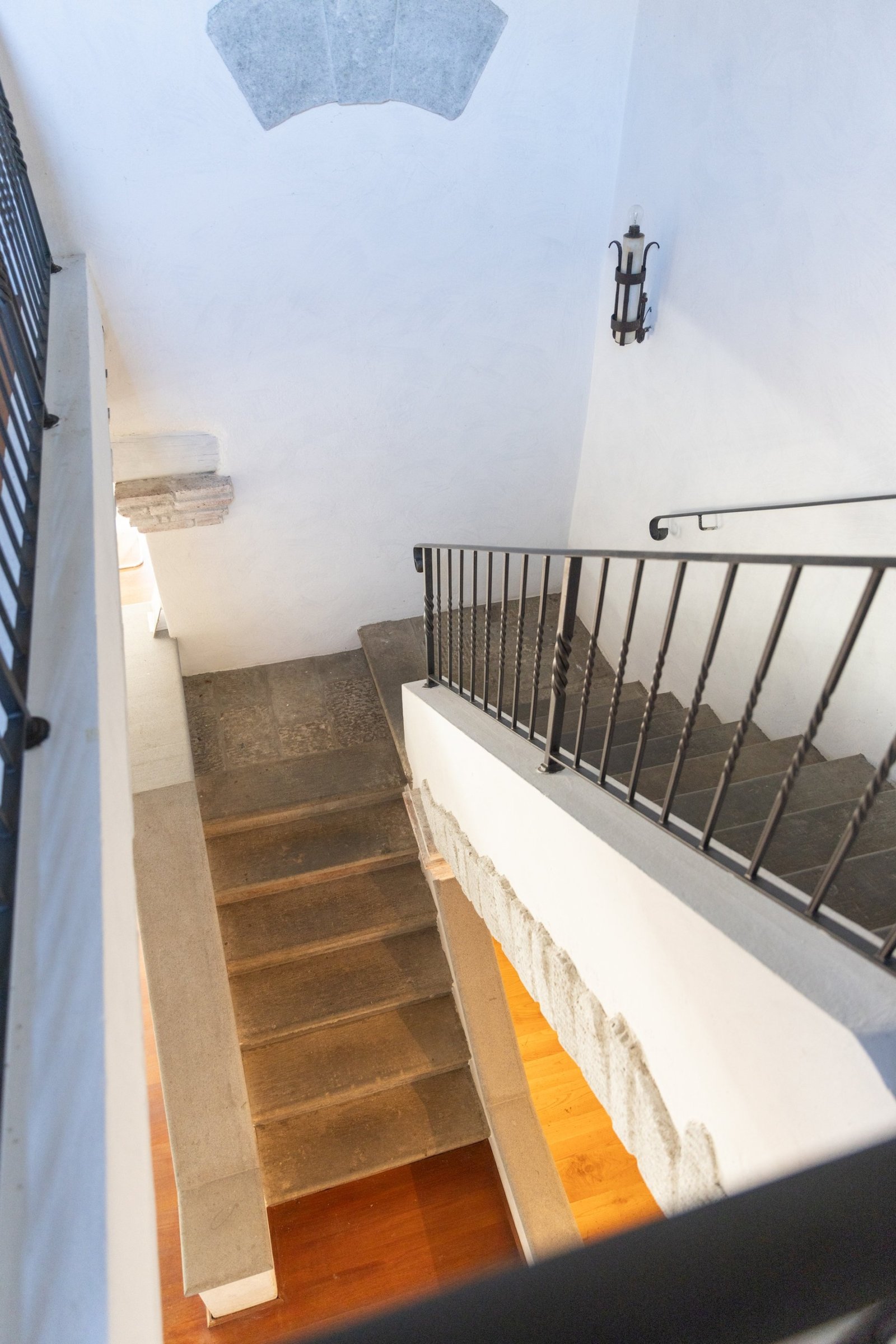 Rustic Traditional Tuscan Villa In Countryside Villa in Montecatini Terme, Tuscany, Italy 1 - 15500855