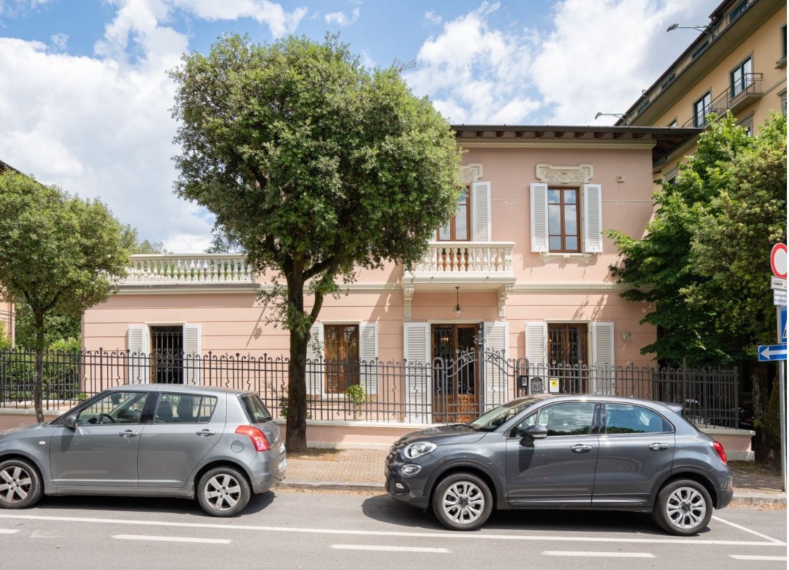 Timeless Jewel In The Heart Of Montecatini Terme Villa in Montecatini Terme, Tuscany, Italy 1 - 15536578