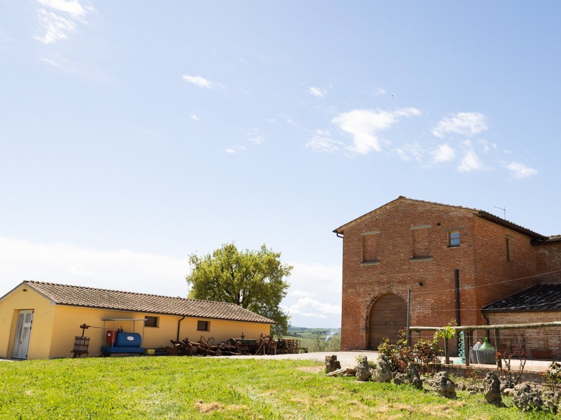 Complex Of 6 Properties In One Villa in Montepulciano, Tuscany, Italy 1 - 15536227