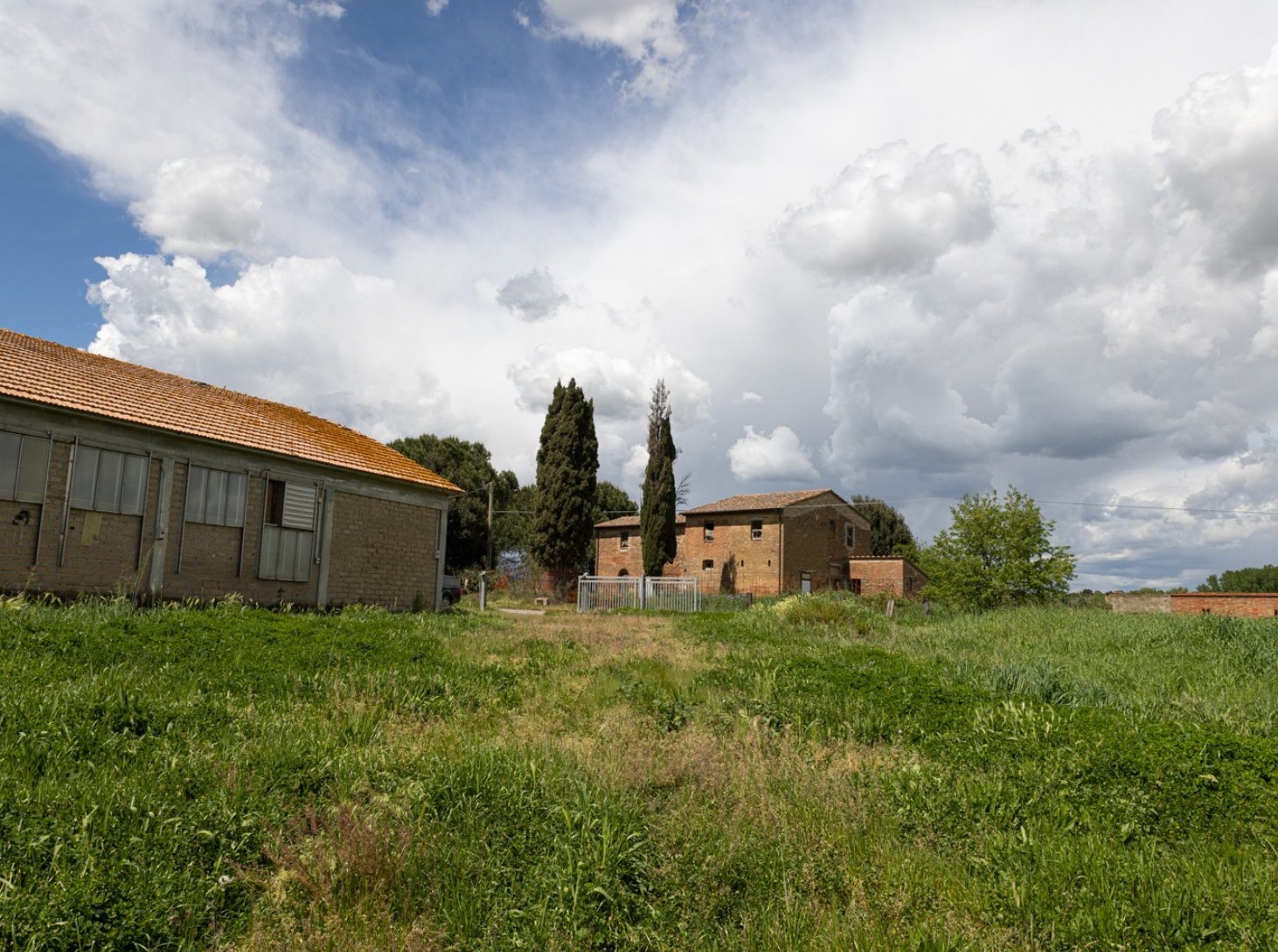 Complex Of 6 Properties In One Villa in Montepulciano, Tuscany, Italy 1 - 15536227