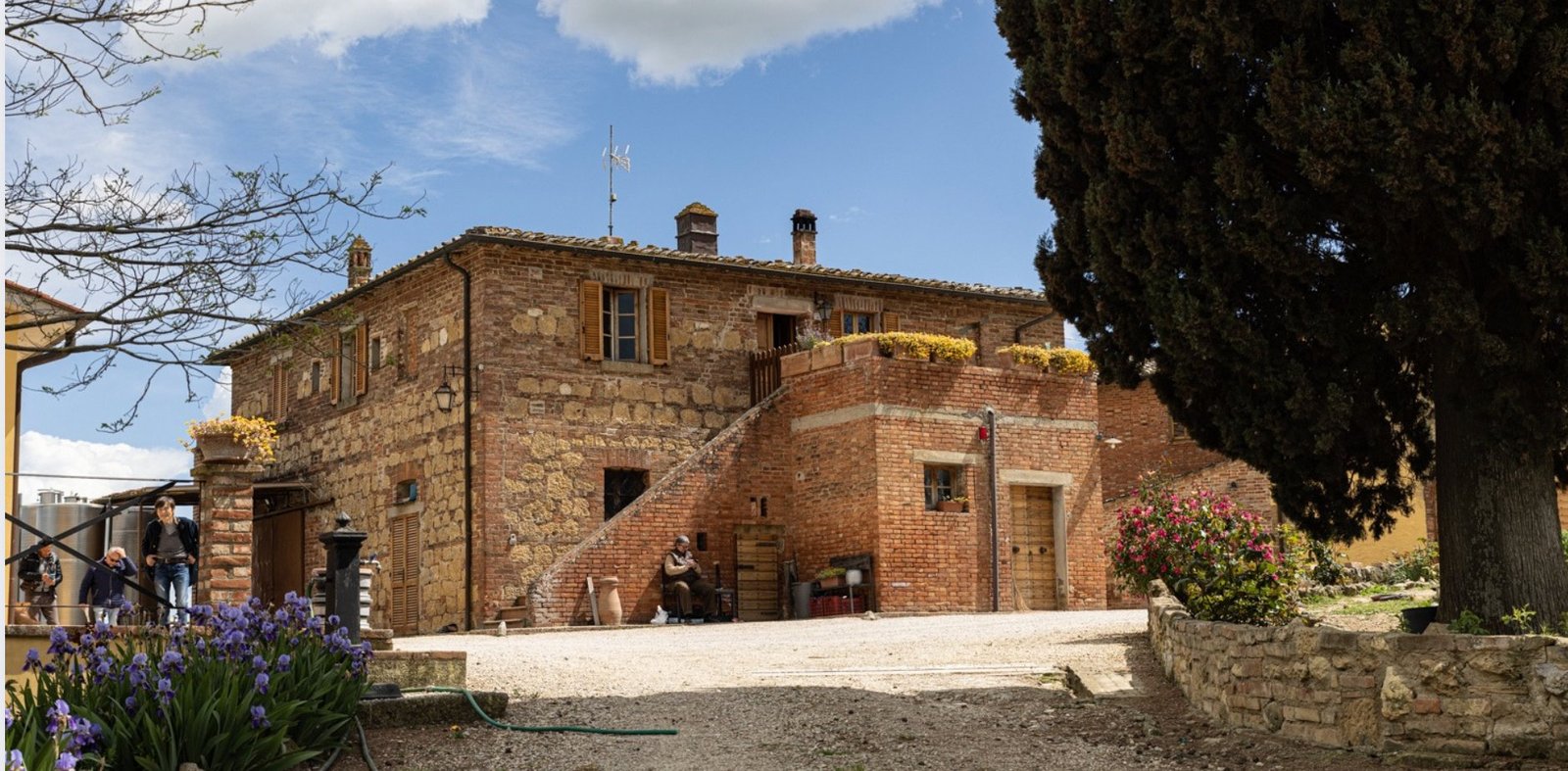 Complex Of 6 Properties In One Villa in Montepulciano, Tuscany, Italy 1 - 15536227