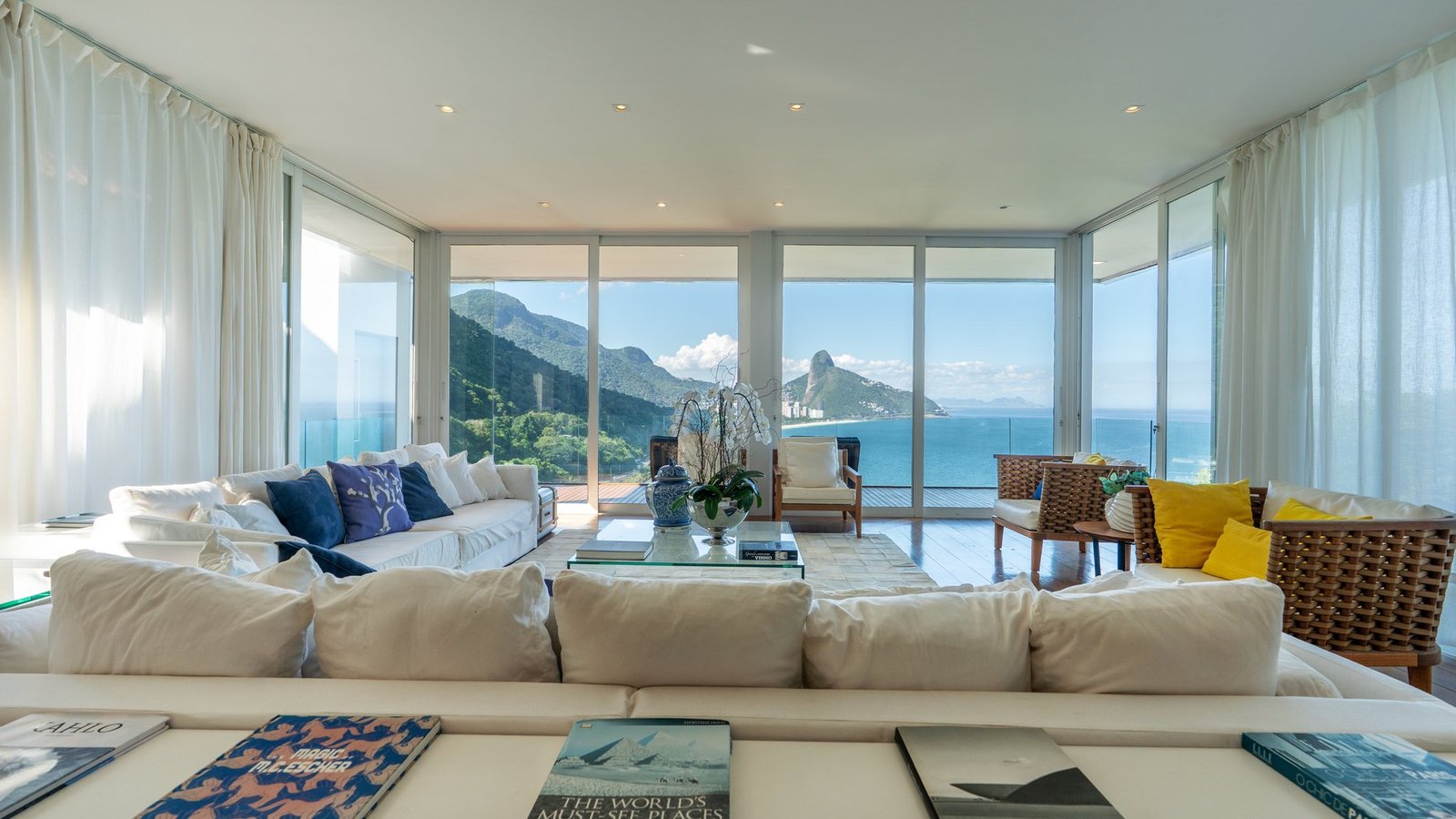 A Dream House With Spectacular Sea View At Joá, Rio De Janeiro Villa in Rio de Janeiro, State of Rio de Janeiro, Brazil 1 - 16321272