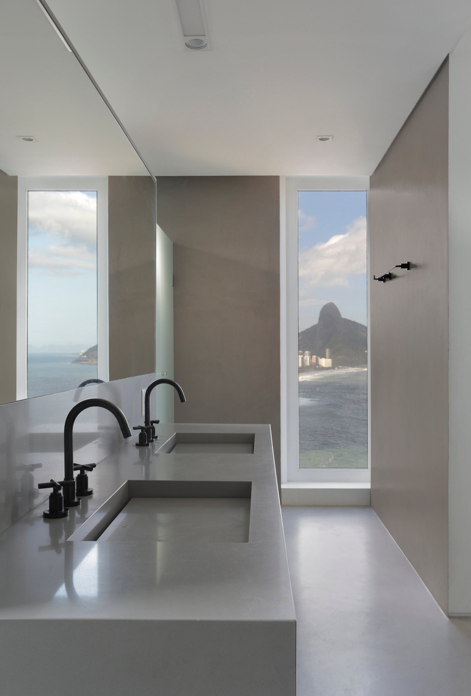 A Dream House With Spectacular Sea View At Joá, Rio De Janeiro Villa in Rio de Janeiro, State of Rio de Janeiro, Brazil 1 - 16321272