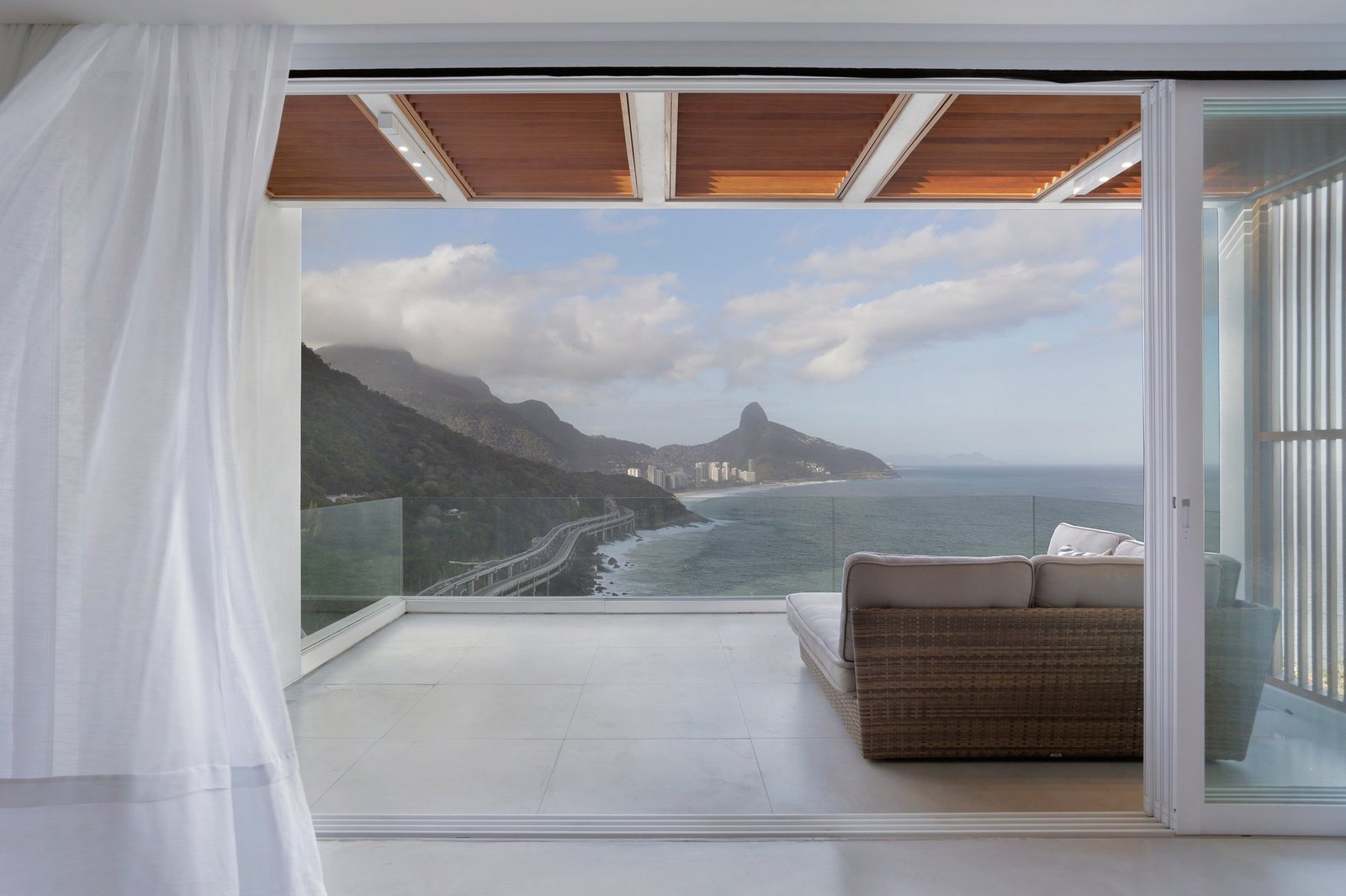 A Dream House With Spectacular Sea View At Joá, Rio De Janeiro Villa in Rio de Janeiro, State of Rio de Janeiro, Brazil 1 - 16321272