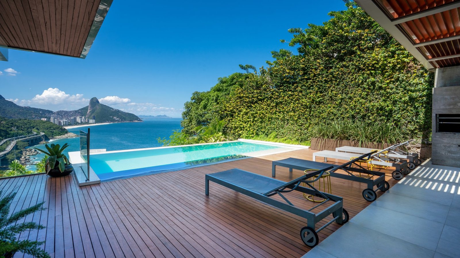 A Dream House With Spectacular Sea View At Joá, Rio De Janeiro Villa in Rio de Janeiro, State of Rio de Janeiro, Brazil 1 - 16321272
