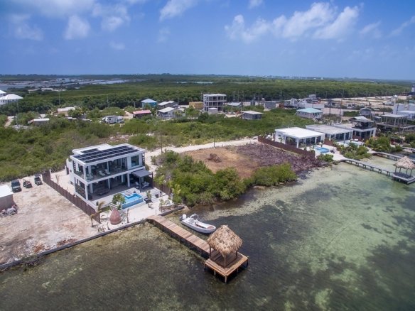 Villa in San Pedro, Corozal District, Belize 1 - 15971241