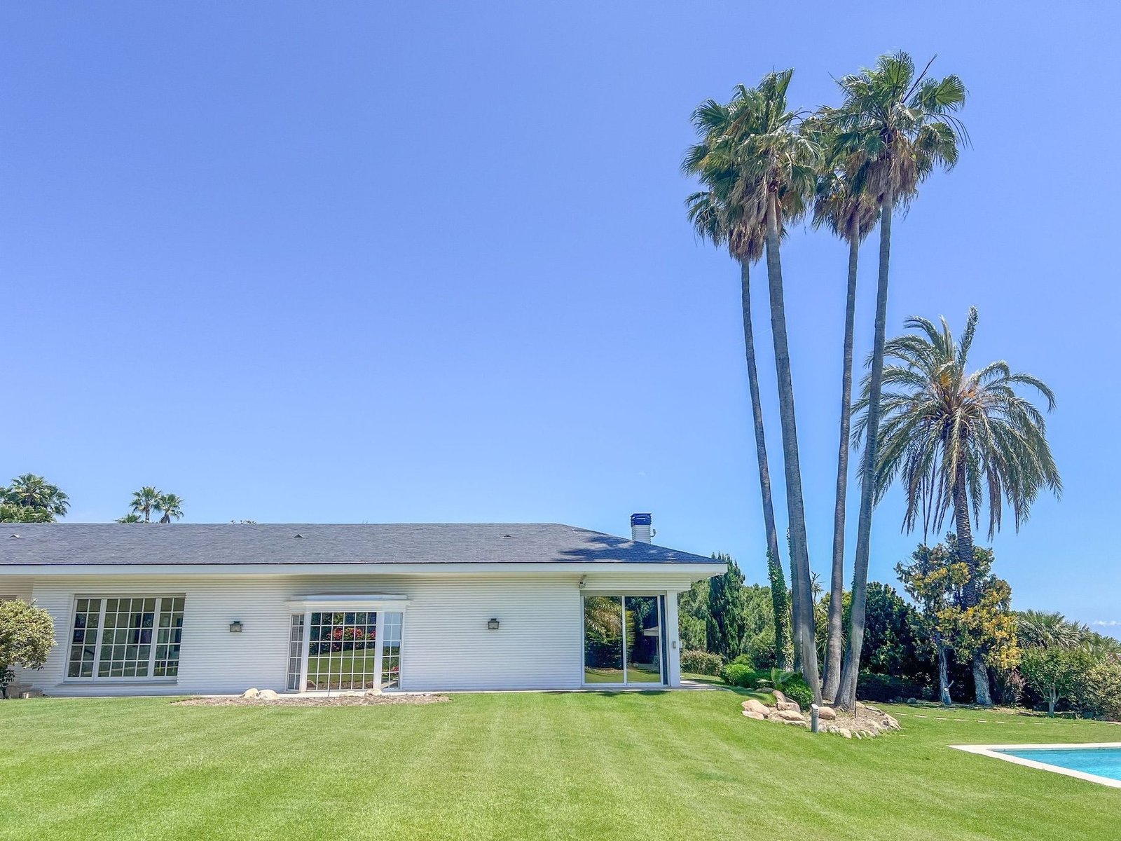 Exclusive Property In Sant Vicenç De Montalt, Supermaresme Urbanization Villa in Sant Vicenc de Montalt, Catalonia, Spain 1 - 14384453