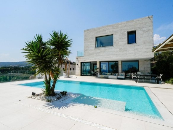 Villa in Sant Vicenc de Montalt, Catalonia, Spain 1 - 15889943