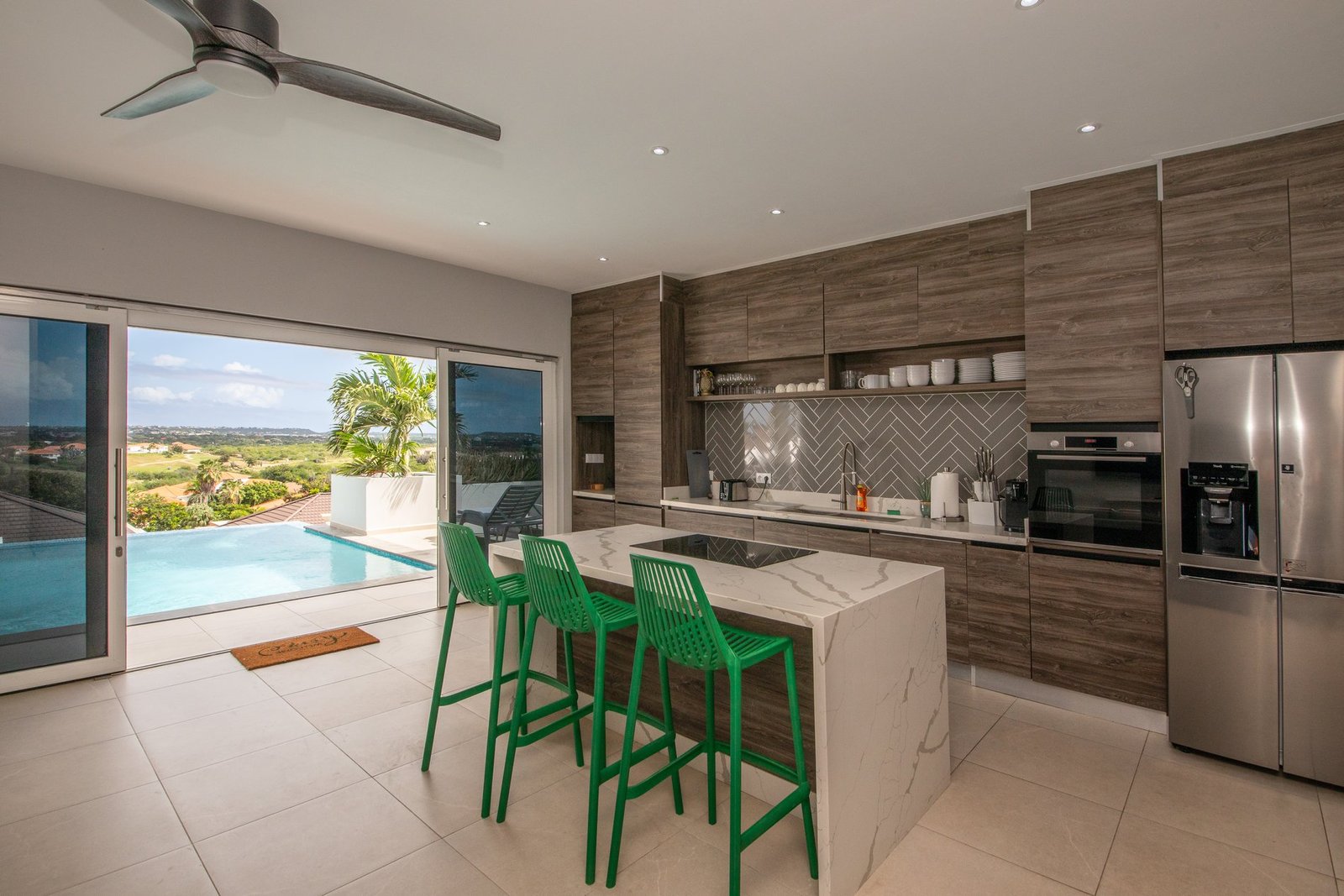 Blue Bay Golf And Beach Resort Curacao For Sale Villa With 7 Bedrooms Villa in Sint Michiel, Curaçao, Curaçao 1 - 14375543