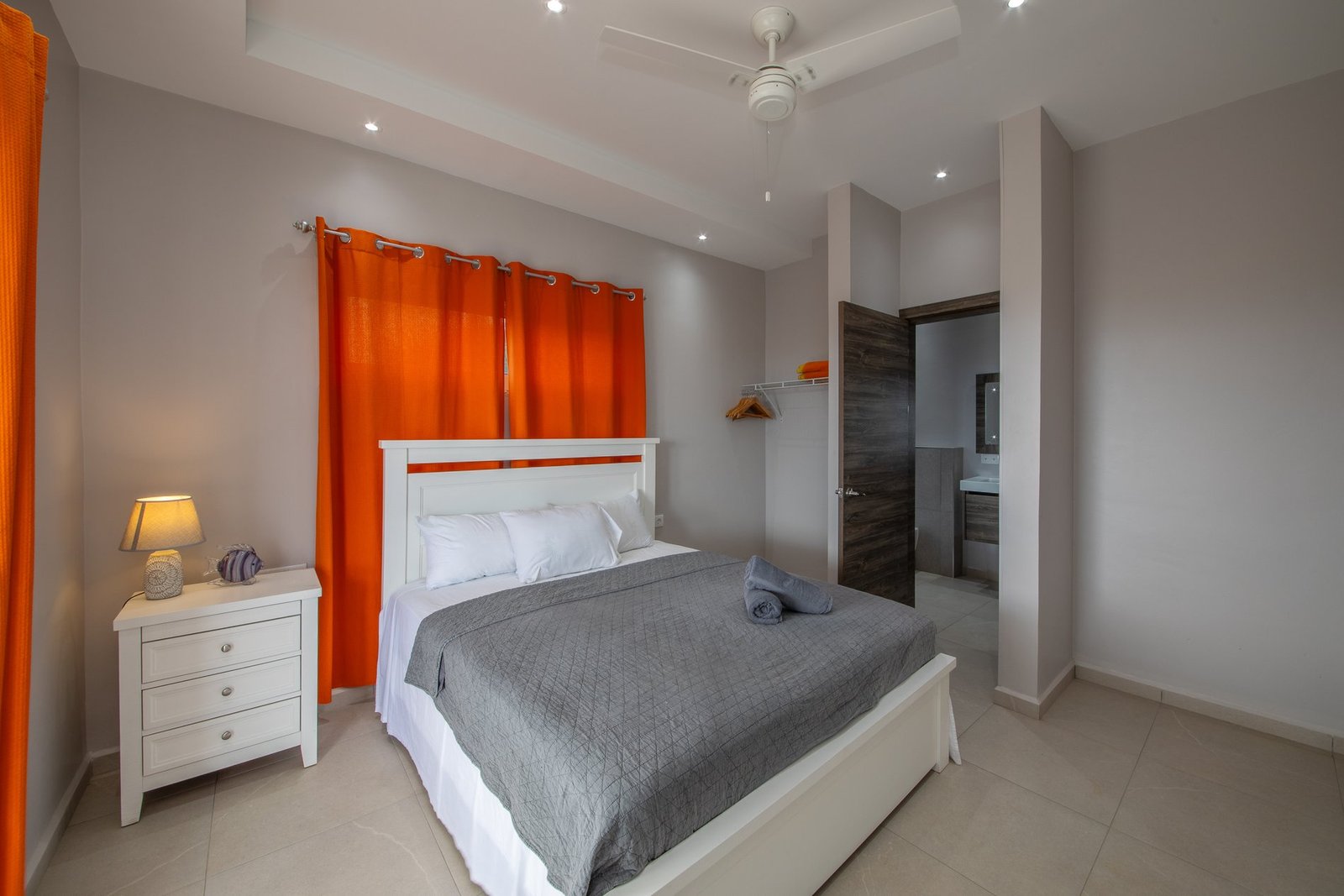 Blue Bay Golf And Beach Resort Curacao For Sale Villa With 7 Bedrooms Villa in Sint Michiel, Curaçao, Curaçao 1 - 14375543