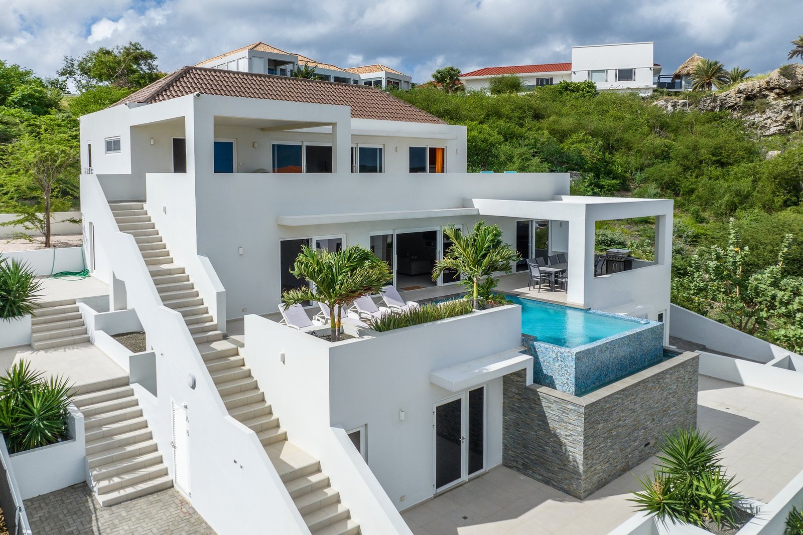Blue Bay Golf And Beach Resort Curacao For Sale Villa With 7 Bedrooms Villa in Sint Michiel, Curaçao, Curaçao 1 - 14375543