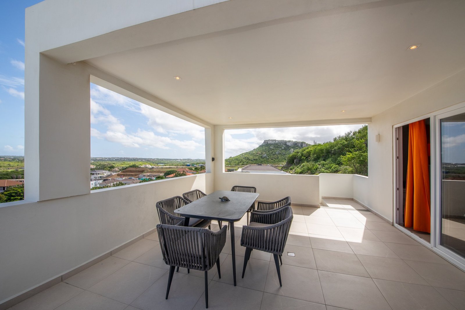 Blue Bay Golf And Beach Resort Curacao For Sale Villa With 7 Bedrooms Villa in Sint Michiel, Curaçao, Curaçao 1 - 14375543