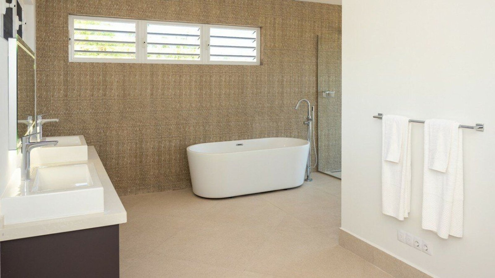 Coral Estate Rif St Marie Curacao: House For Sale With Pool And Sea View Villa in Sint Willibrordus, Curaçao, Curaçao 1 - 14383584