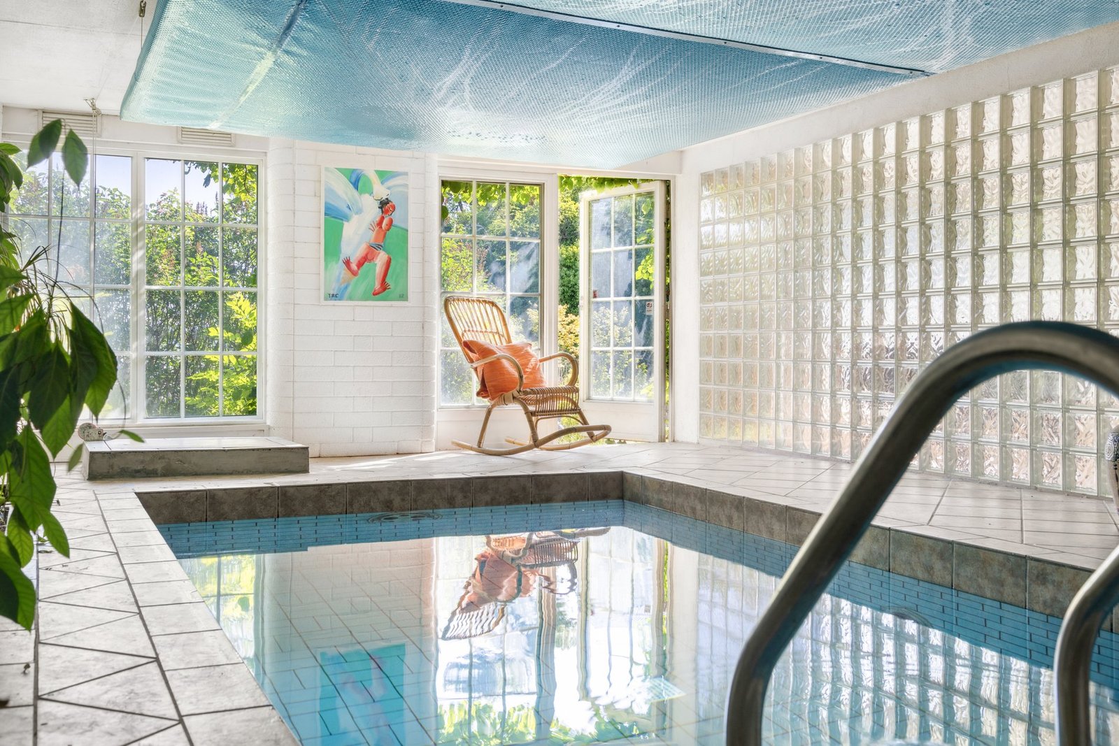 Idyllic Waterfront Property | 2.4 Acres With 50 Meter Shoreline, 2 Houses, 2 Piers And A Boathouse Villa in Snarøya, Akershus, Norway 1 - 15813907