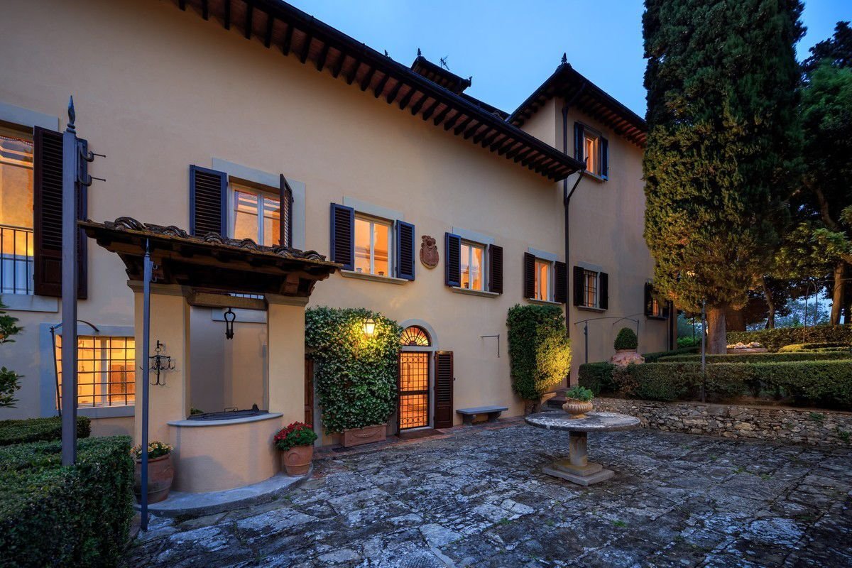 Villa in Tuscany, Italy 1 - 15881198