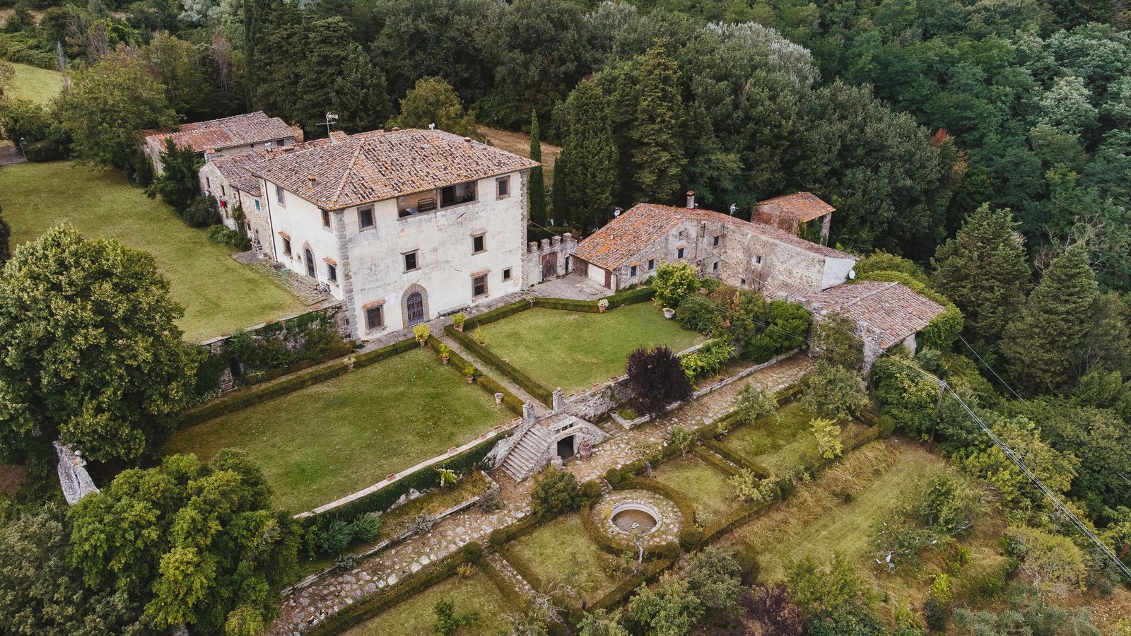 Villa Storica Con Giardino All’italiana Villa in Tuscany, Italy 1 - 15881288