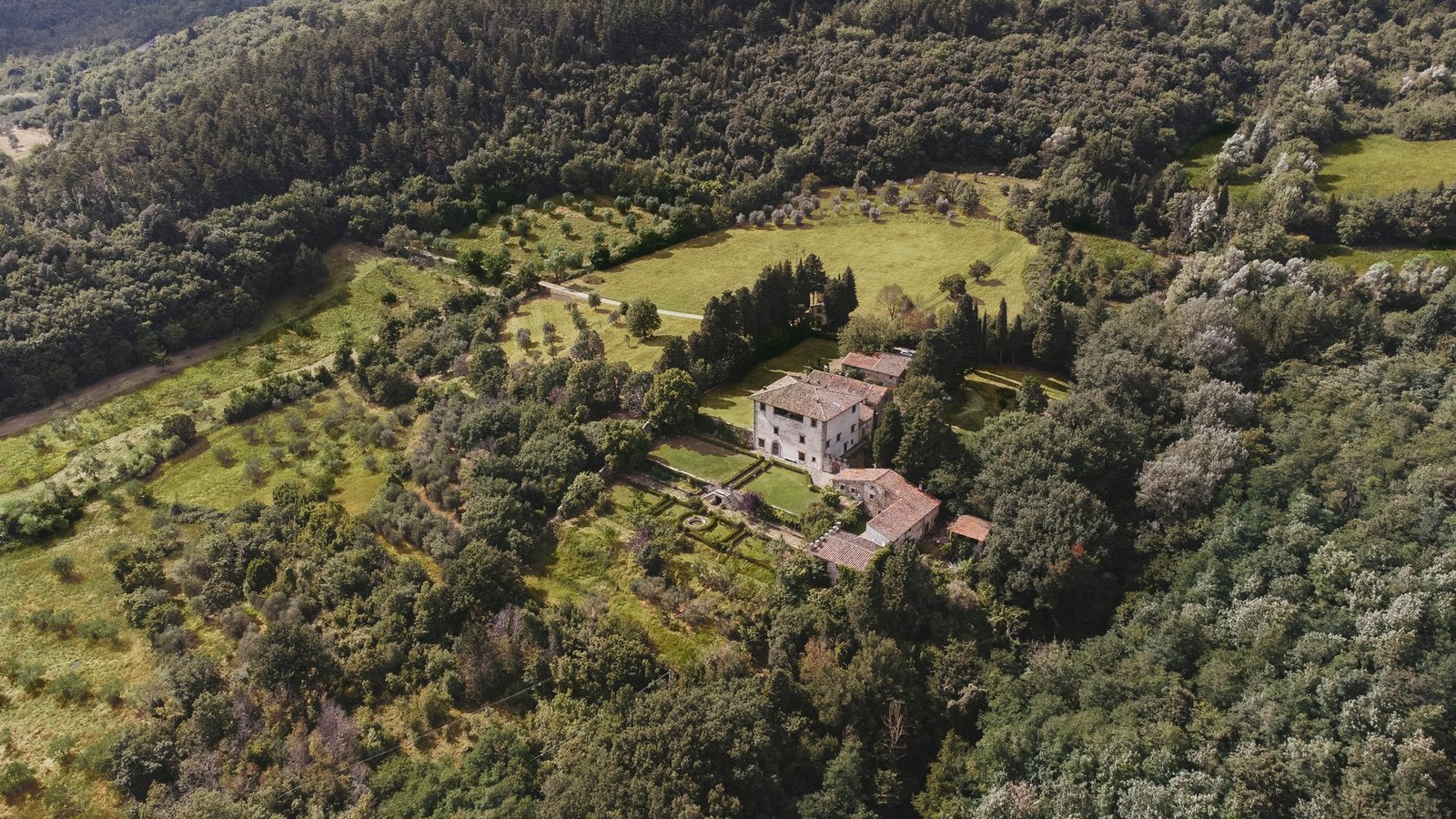 Villa Storica Con Giardino All’italiana Villa in Tuscany, Italy 1 - 15881288