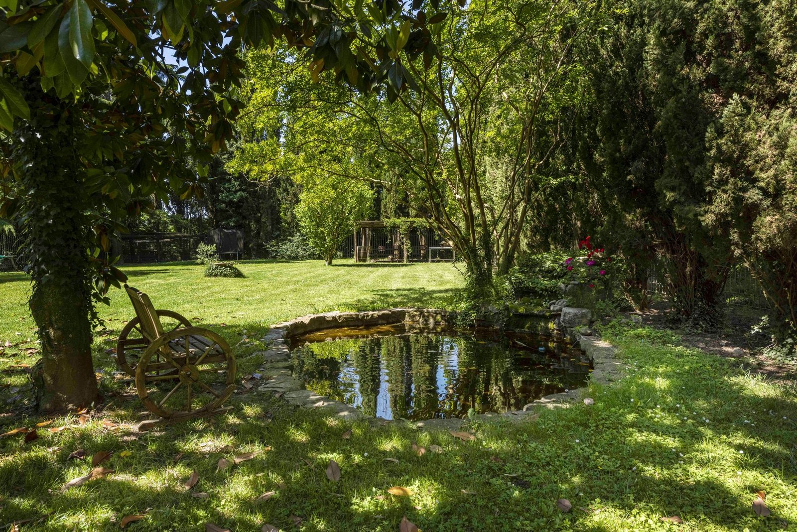 Villa Con Piscina E Ampio Giardino Villa in Tuscany, Italy 1 - 15881754