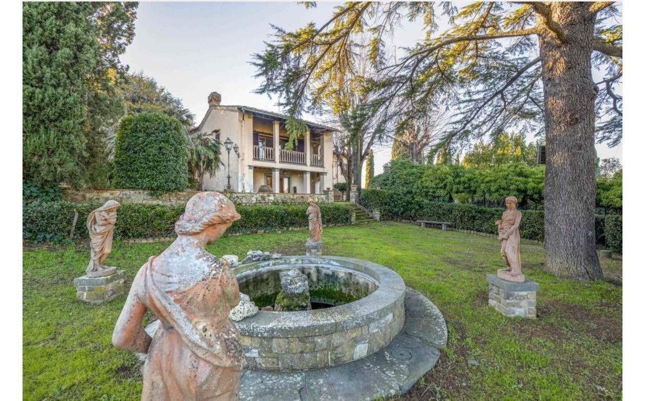 Villa Con Giardino E Piscina Villa in Tuscany, Italy 1 - 15881758