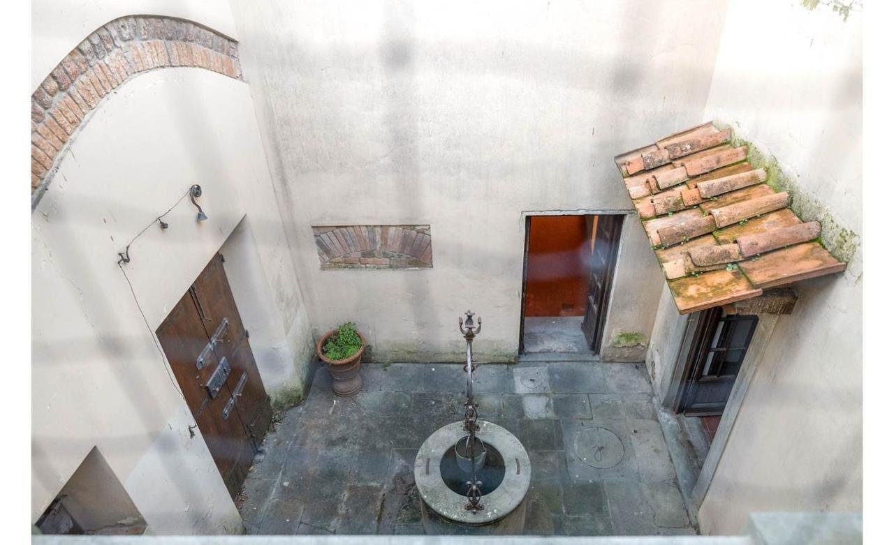 Villa Con Giardino E Piscina Villa in Tuscany, Italy 1 - 15881758
